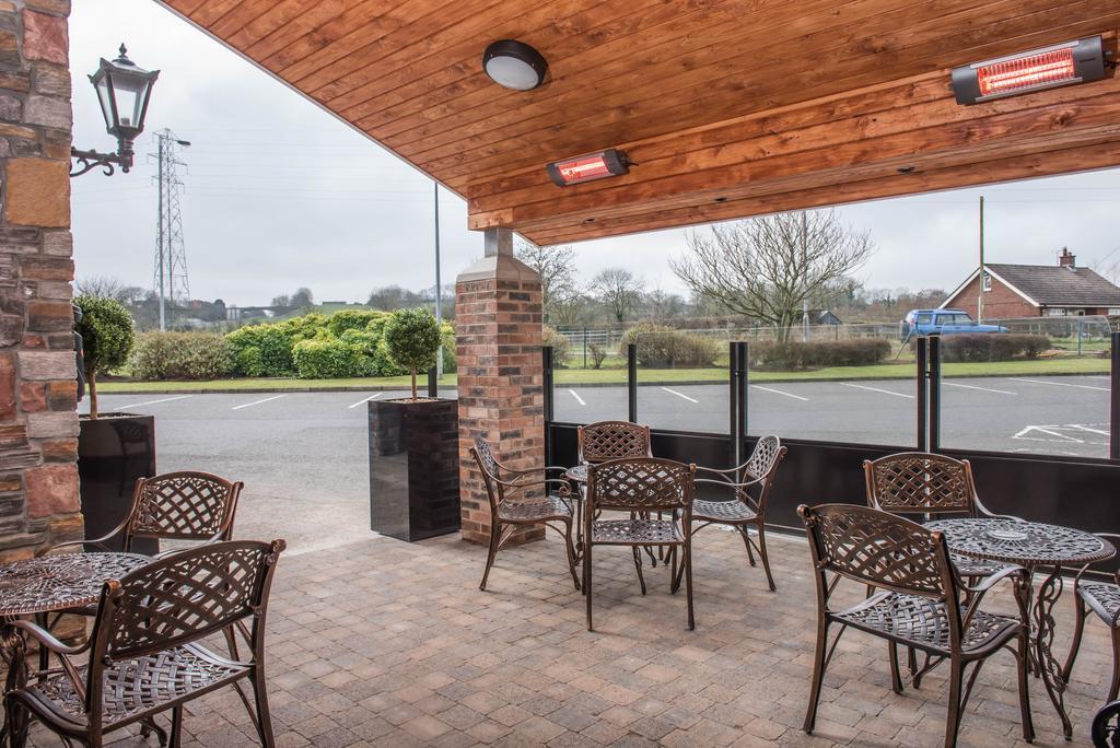 Corr'S Corner Hotel Newtownabbey Exteriér fotografie